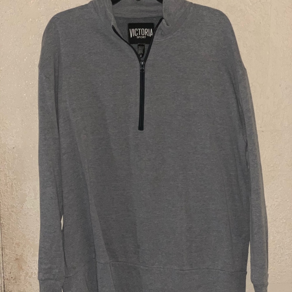 Victoria Sport Sweater